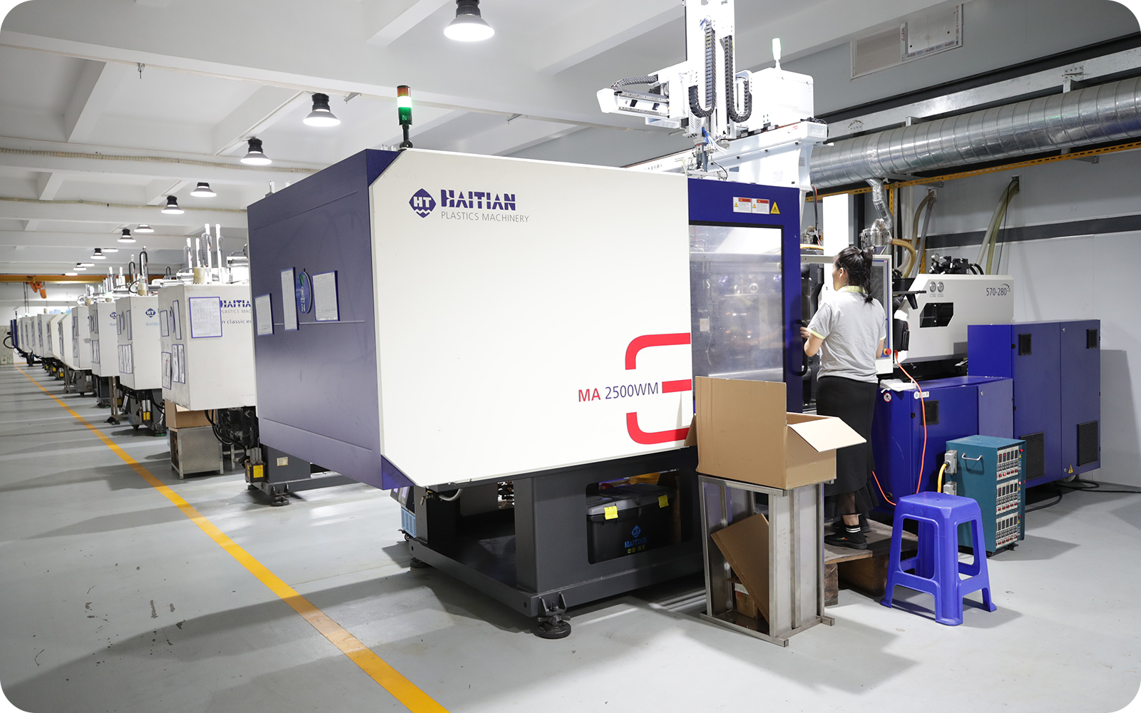 50 to 1,600T injection molding machines at ABERY Shenzhen facility